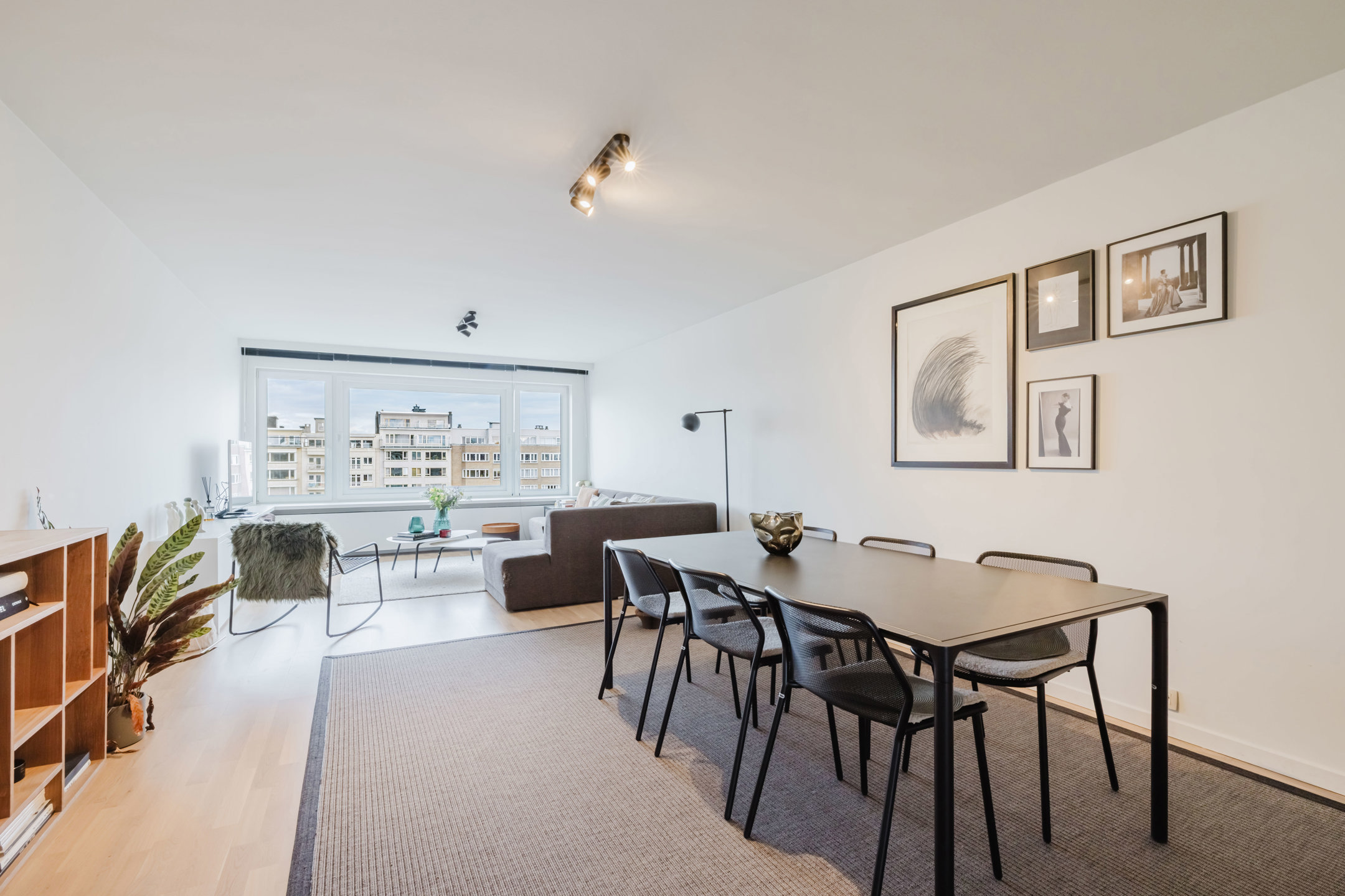 Gerenoveerd appartement met 3 slaapkamers en terras te Gent - foto 2