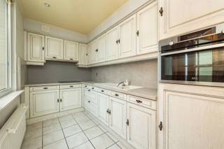 Leuke gezinswoning met 3 slaapkamers op centrale locatie.Gelegen in een leuke woonstraat tussen het begin van de Bredabaan, de belangrijkste...