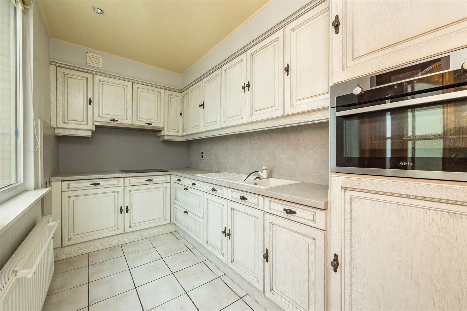 Leuke gezinswoning met 3 slaapkamers op centrale locatie - foto 2