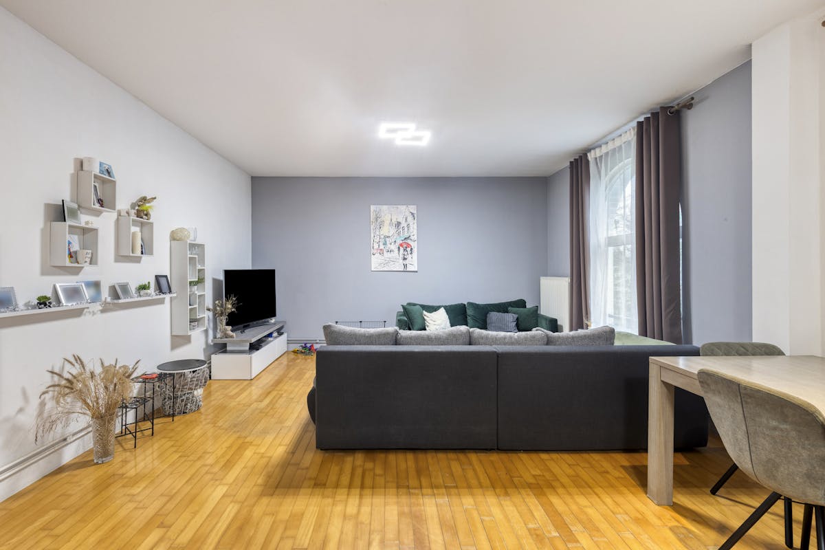 House with single-storey practice or office space - photo 2