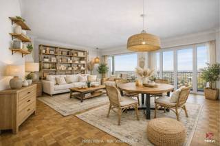 Tussen lucht, licht en groen ontdekt u een appartement met zeldzaam potentieel.In het hart van het bijzonder gegeerde Domaine de la Magnanerie...