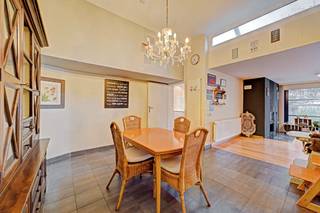 Te koop: Karaktervolle stadswoning in de Vital Decosterstraat, hartje Leuven, op wandelafstand van scholen, openbaar vervoer en het...