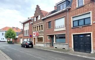 Ontdek deze karaktervolle woning aan de rand van Leuven, een perfecte combinatie van ruimte en een uitstekende ligging. Met vier slaapkamers,...