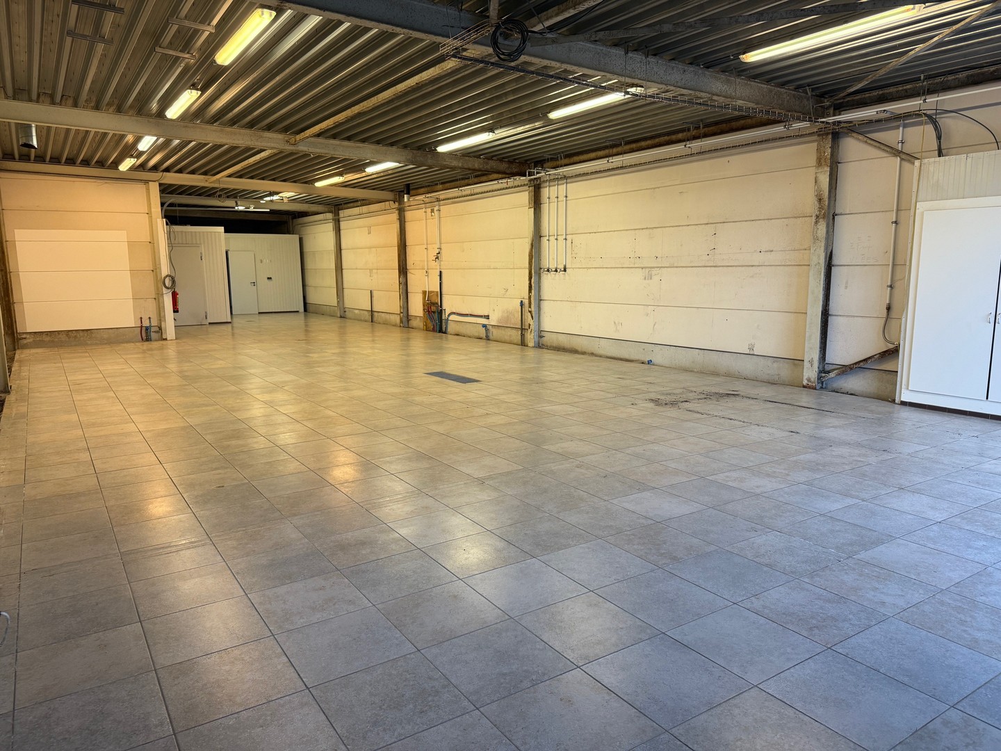 Commercial à louer à Ardooie - photo 5