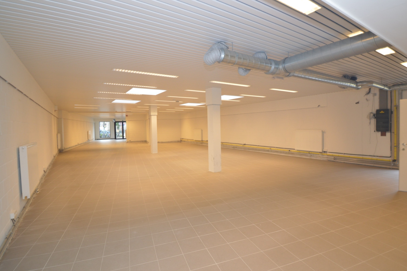 Handelsruimte/-kantoor op commerciële topligging! - foto 3