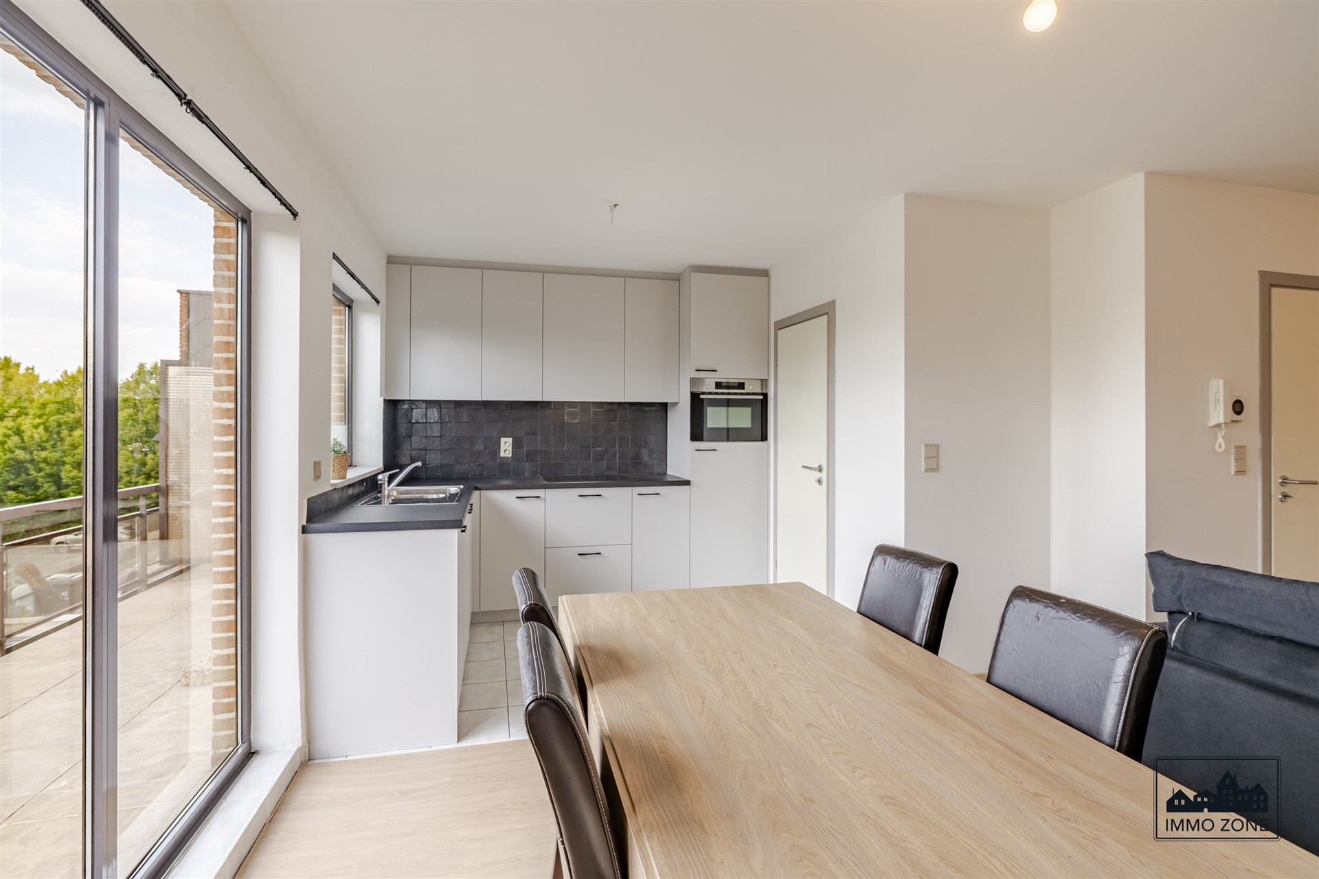 Appartement te koop met garagebox in Sint-Gillis-Waas - foto 4