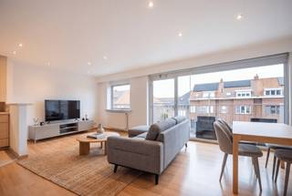 Ben je op zoek naar een instapklaar appartement op een uitstekende locatie in Kortrijk? Dan is dit ongetwijfeld wat je zoekt! Dit aangename...