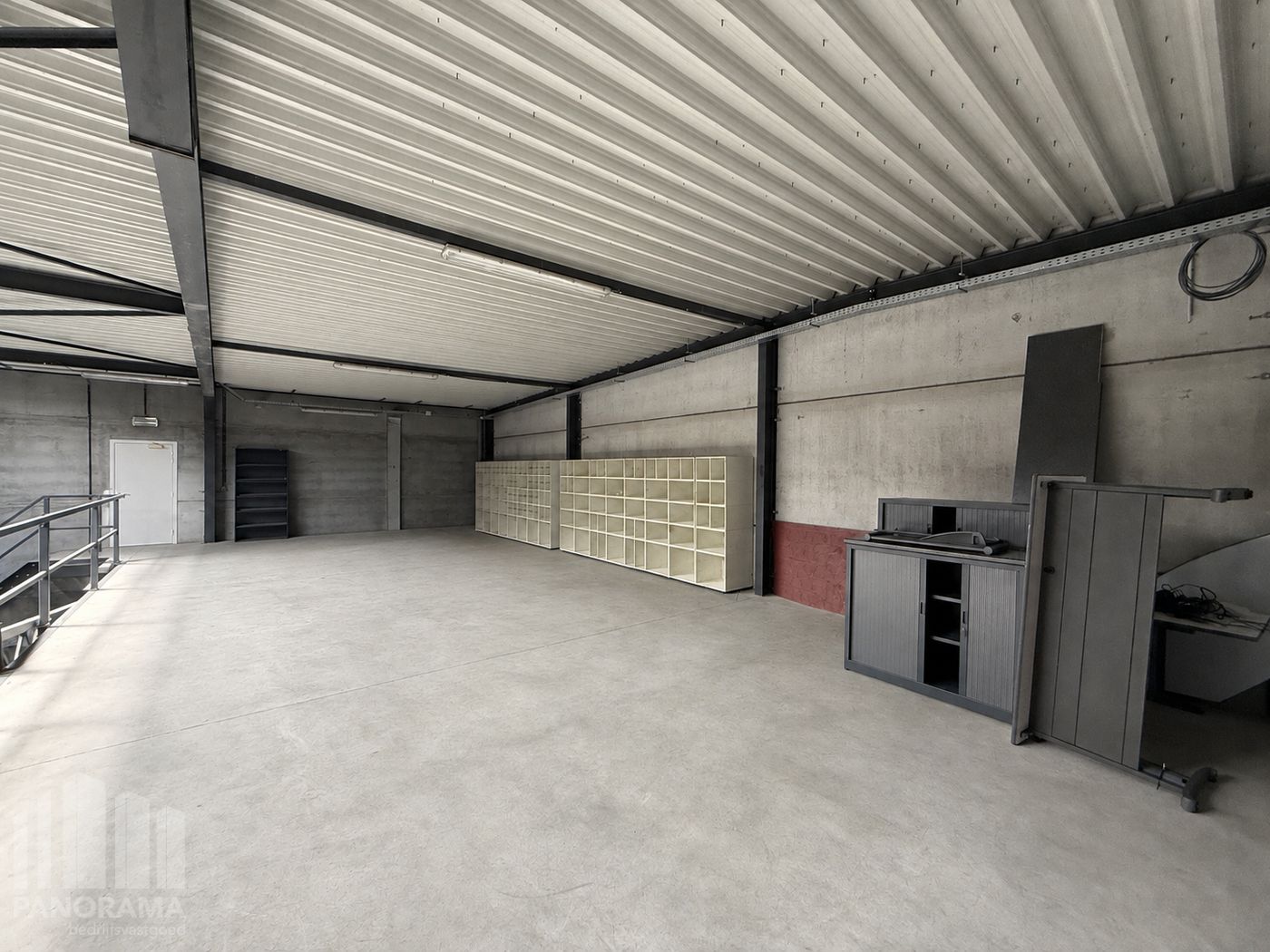 Magazijnruimte met verhard buitenterrein op zichtlocatie van E17 - foto 5