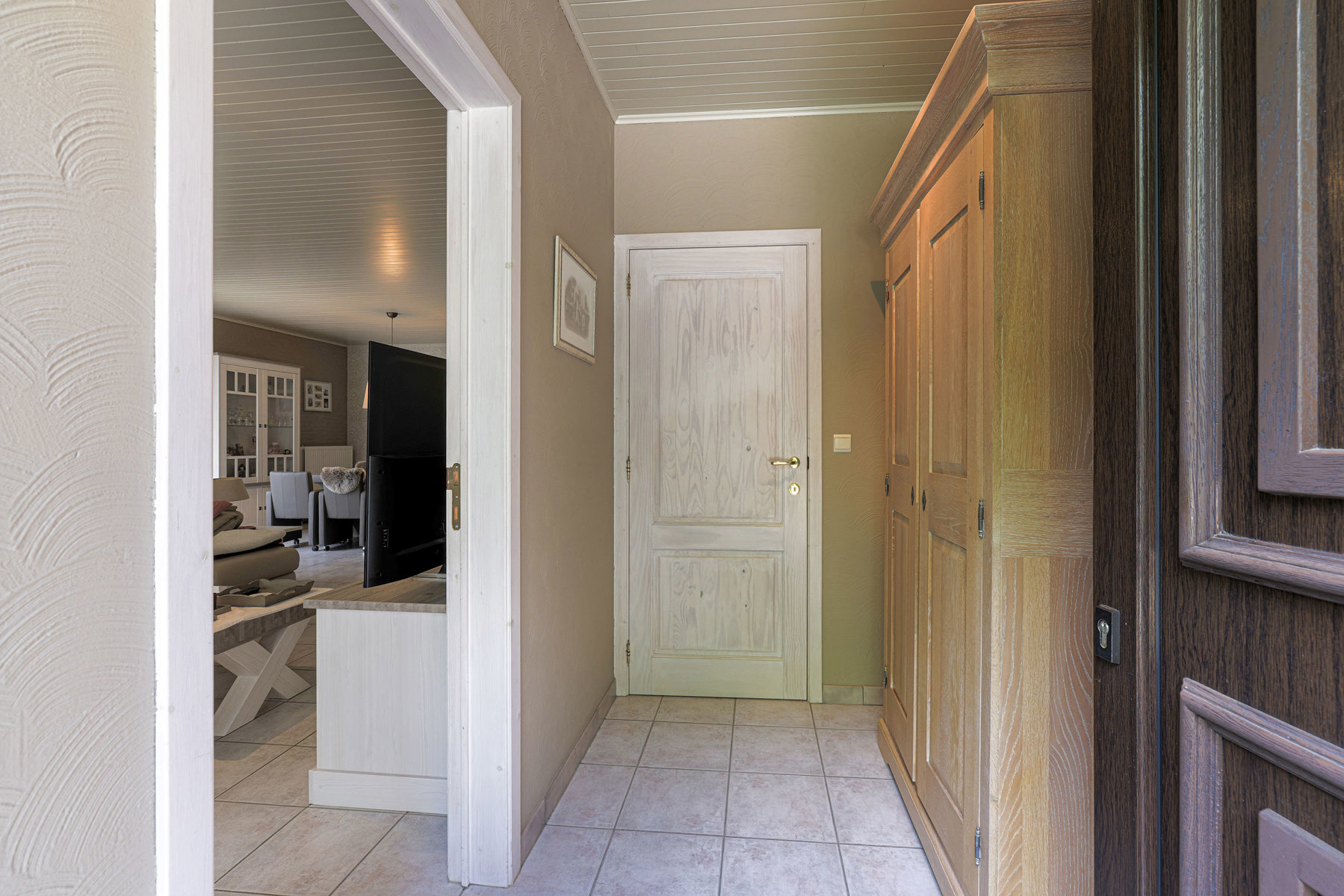 Instapklare woning met 3 slpkrs op een grond van 1.295m² - foto 4