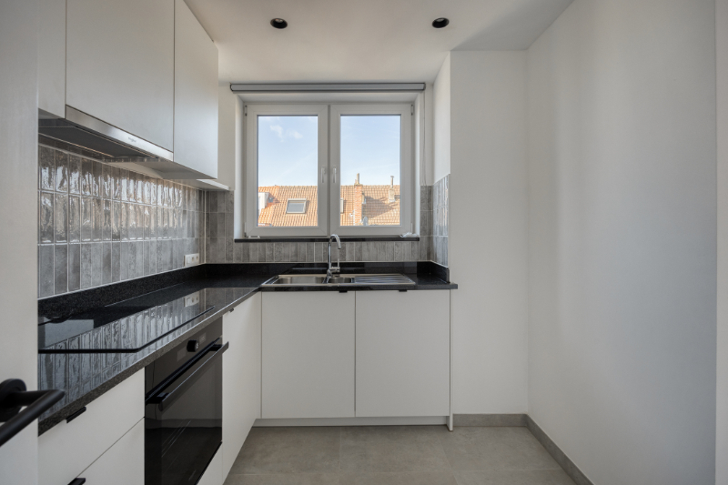 Volledig nieuw gerenoveerd appartement - foto 4