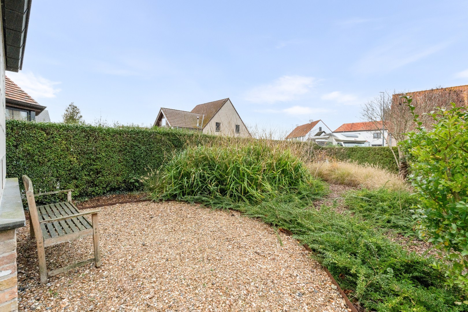 Extremely charming semi-detached house with expansive views on a plot of 2012m². - photo 3