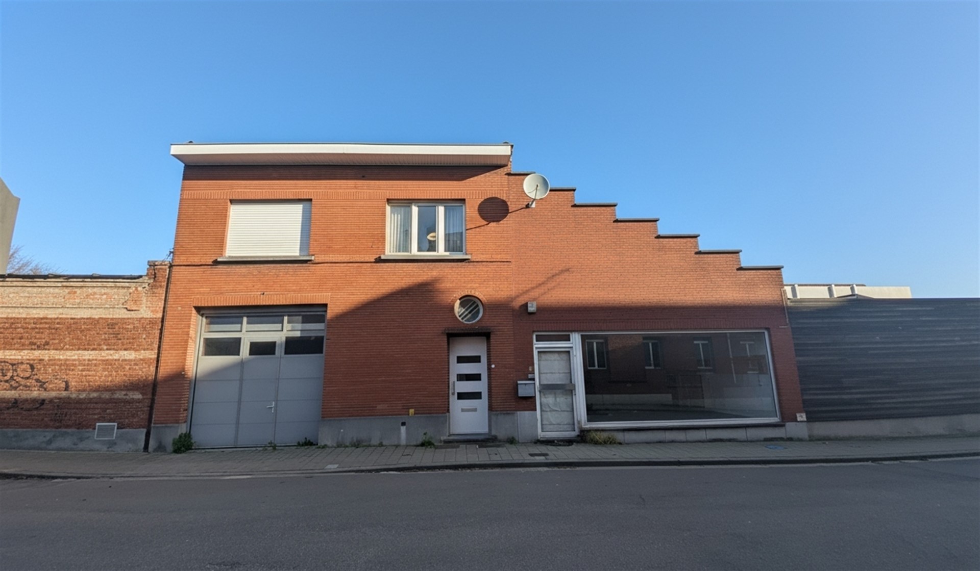 Kantoorruimte/showroom/praktijkruimte - foto 2