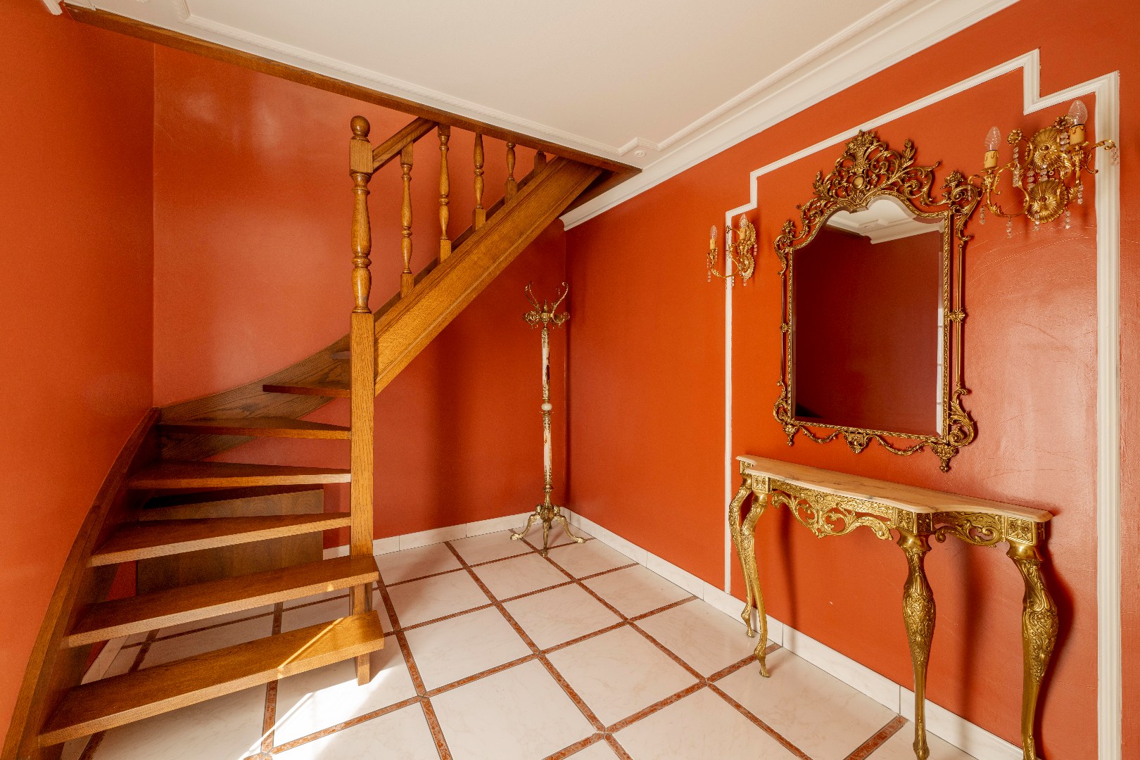 ZEER RUIME BEL ETAGE WONING MET GARAGE EN LOODS (100 m²) - foto 3