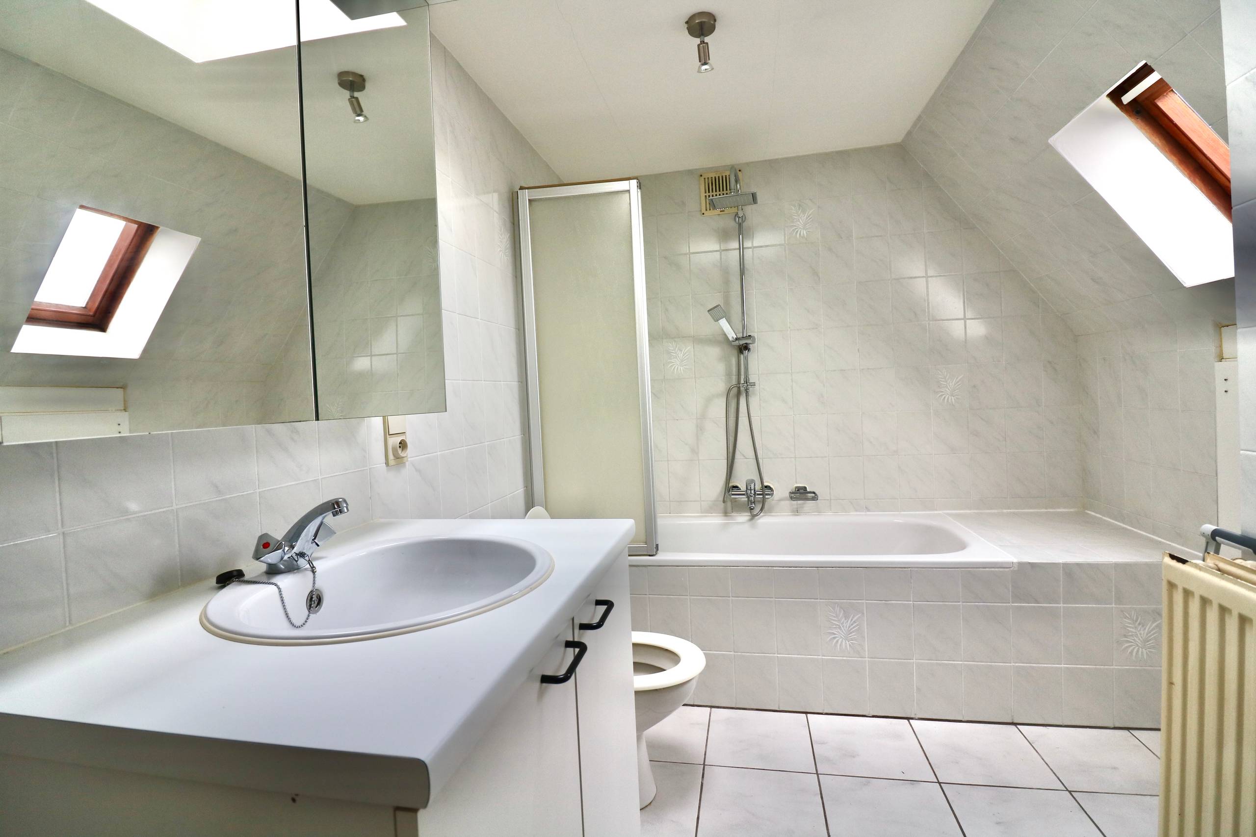 Centraal gelegen appartement met 1 slpk, terras en kelderberging voor 735 EUR/mnd - foto 5