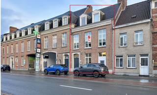 Dit representatieve en instapklare kantoor met woonst op een centrale locatie in Eeklo biedt een unieke opportuniteit voor ondernemers...