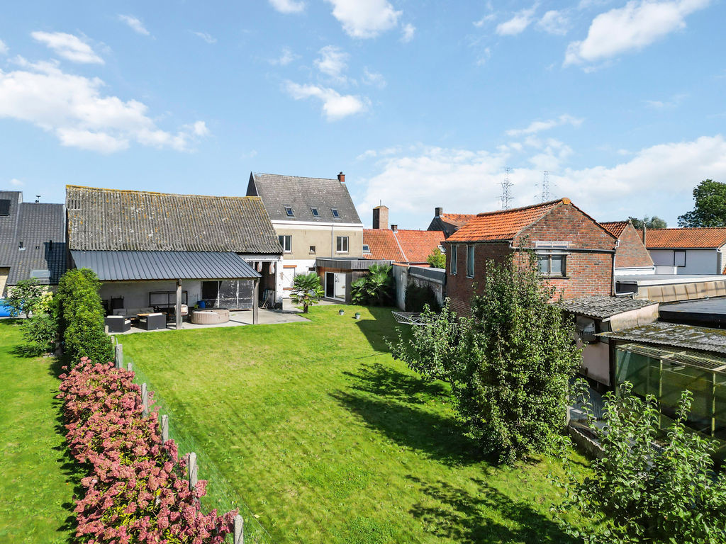 Ruim woonhuis met ruim magazijn op 908m²! - foto 2