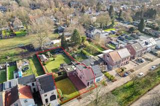 Gelegen in de gegeerde en rustige Romboutweg 88 te Brasschaat, vind je deze woning op een perceel van 917 m² met tal van mogelijkheden.Een troef...