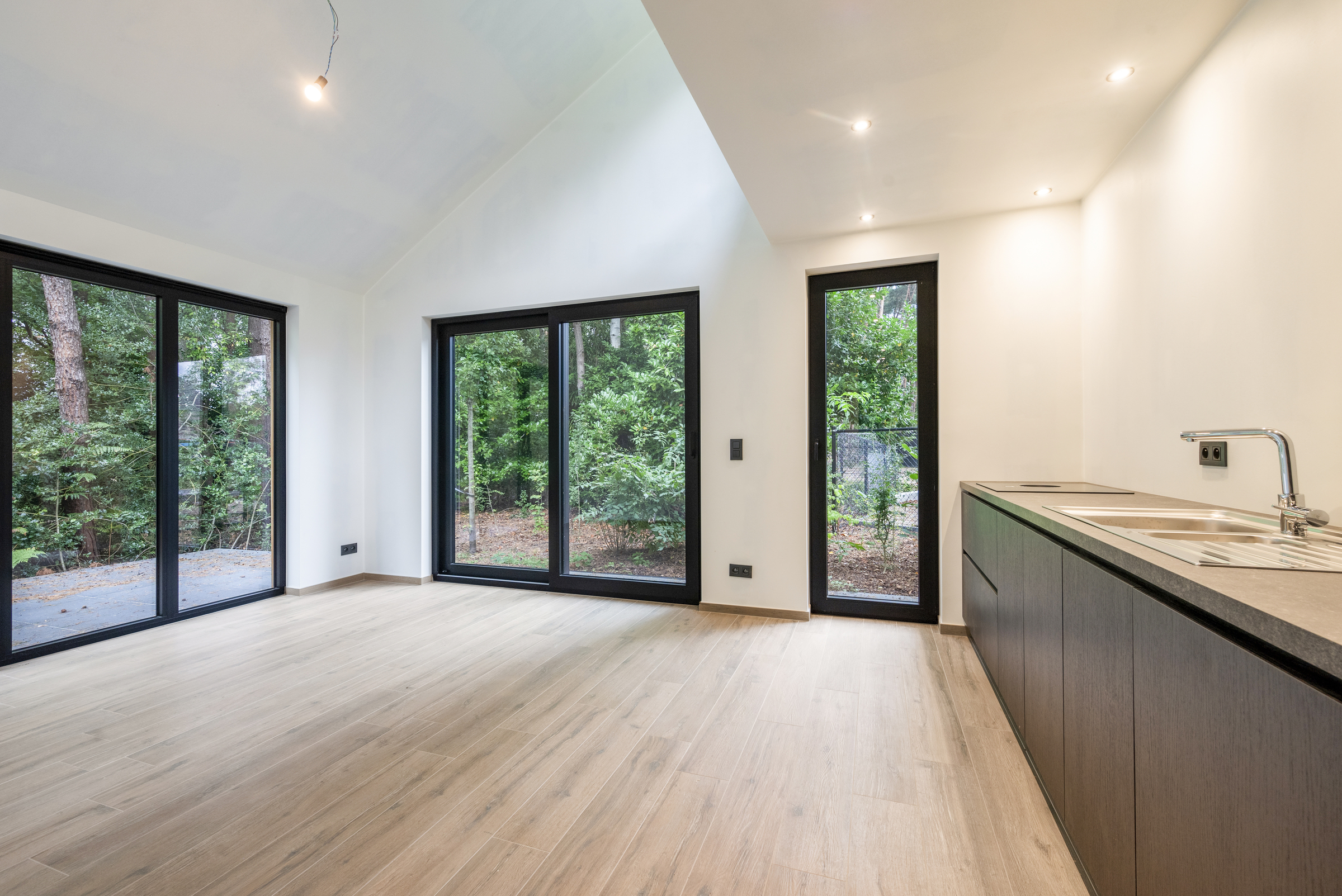 Nieuwe vakantiewoning omringd door groen en rust! - foto 3