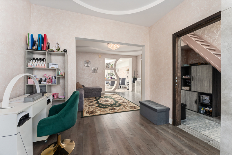 Centrum Roeselare - Instapklare woning met 3 slaapkamers, veranda en gezellige tuin. - foto 4