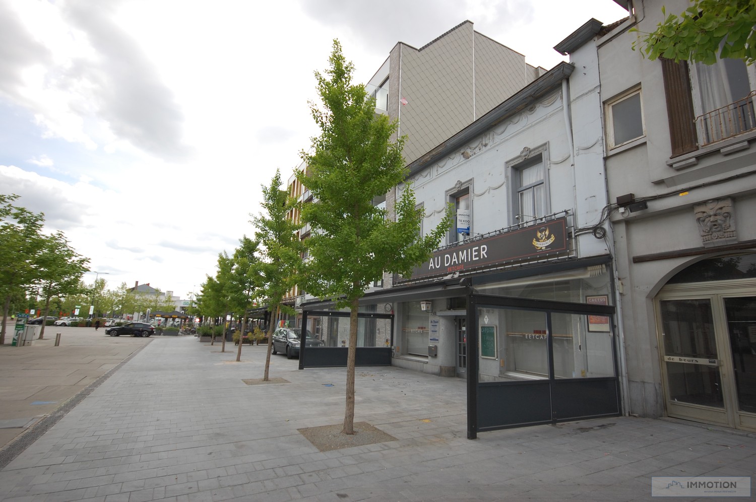 Handelspand gelegen aan het Stationsplein te Roeselare - foto 4