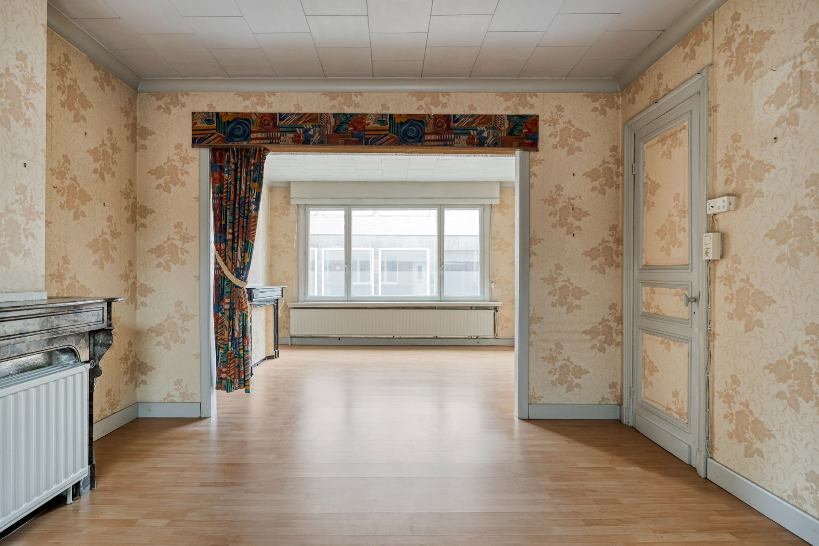 Ruime woning met 5/6 slaapkamers en ruime stadstuin in het centrum van Herentals ! - foto 4