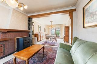 Te koop: te renoveren woning in Harelbeke, gelegen in een rustige, residentiële omgeving. Deze te renoveren gezinswoning met veel potentieel biedt...