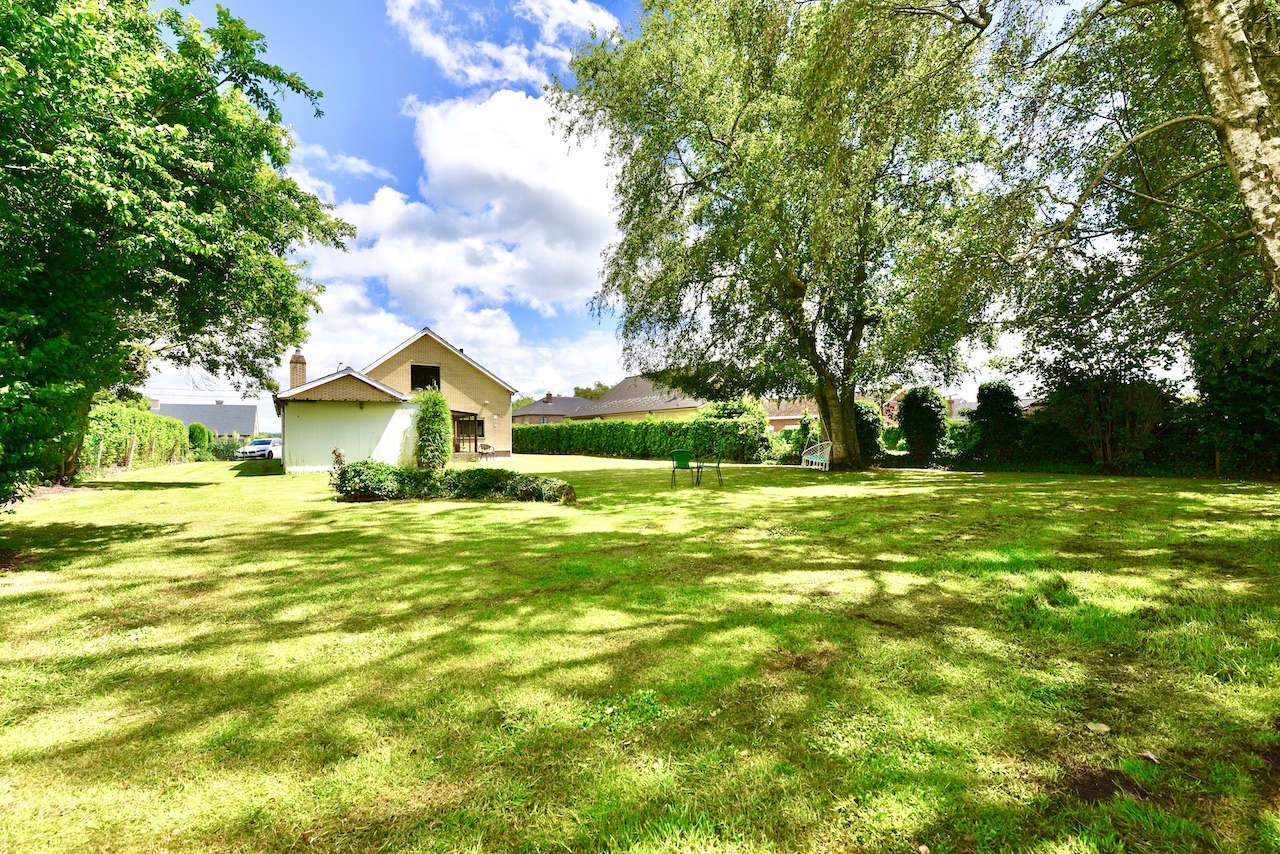 Alleenstaande woning met 4 slpk, garage en tuin voor 395.000 EUR - foto 3