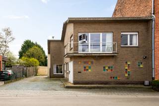 Te renoveren woning in doodlopende straat!
