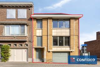 Deze charmante bel-étage woning bevindt zich aan de stadsrand van Tongeren, op wandelafstand van zowel het stadscentrum als alle nodige...