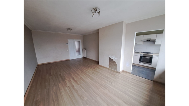 Een appartement op de tweede verdieping in het centrum van Wijnegem - foto 3