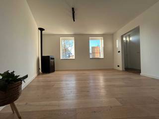 Volledig gerenoveerde, instapklare woning met een uitermate gunstig A-label in een aangename woonomgeving, vlakbij het centrum van Tielt...