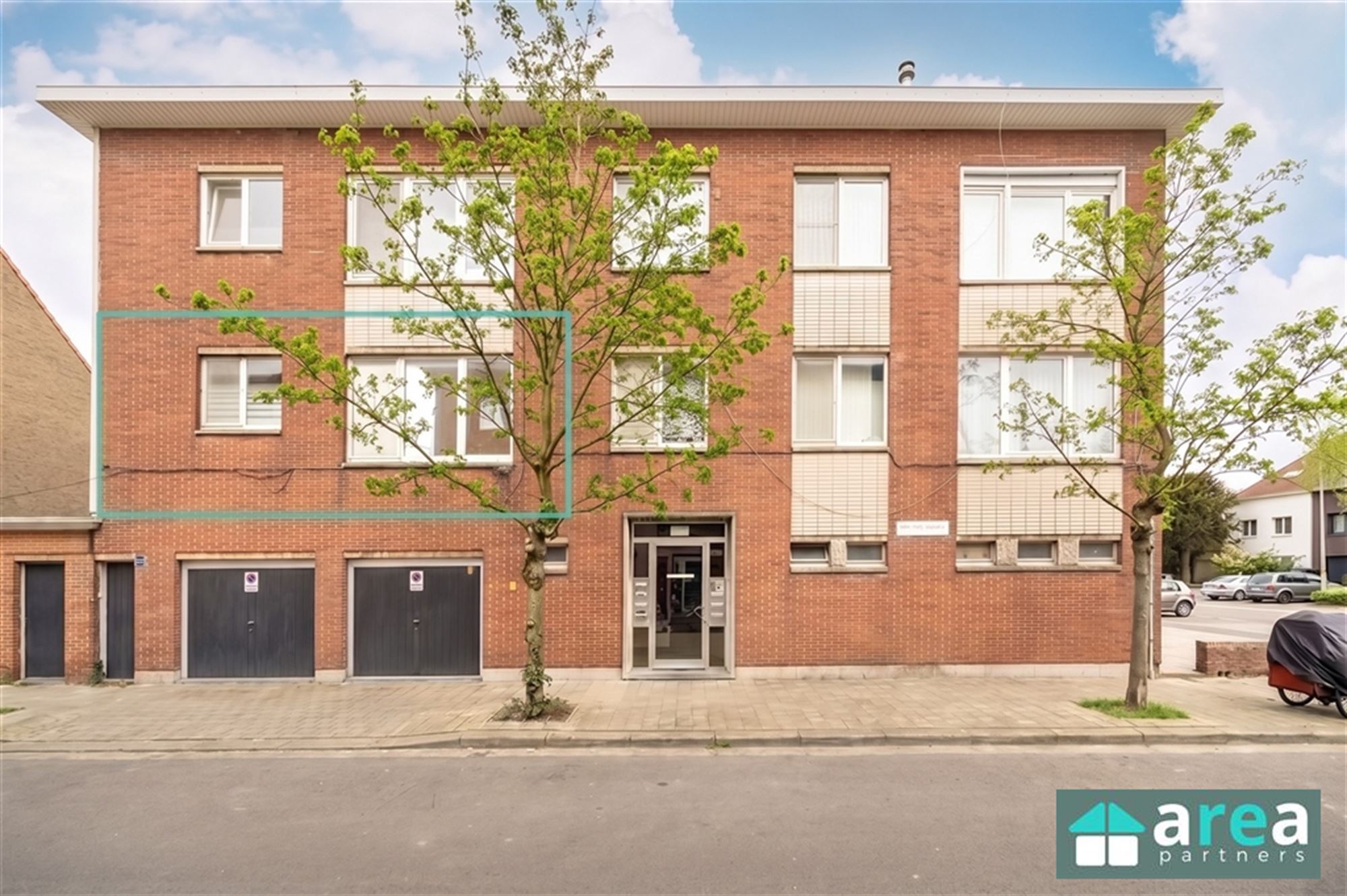 Instapklaar appartement met terras, garage en staanplaats! - foto 1