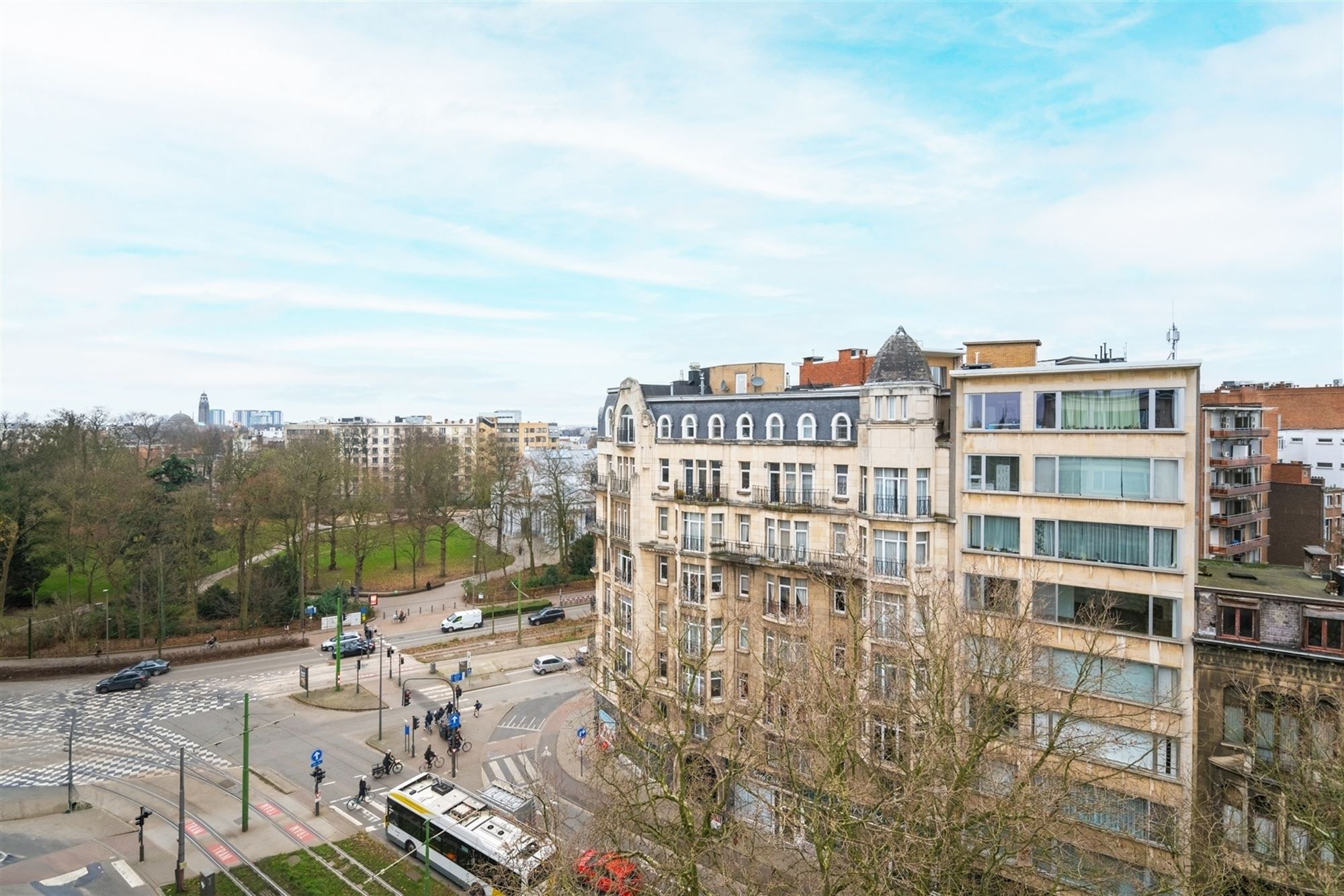 Penthouse met panoramisch terras nabij het Harmoniepark - foto 1