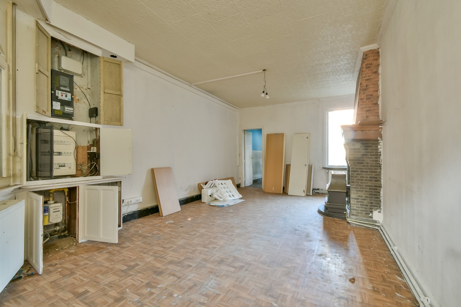 Te renoveren woningen met bijhorende loods! - foto 4