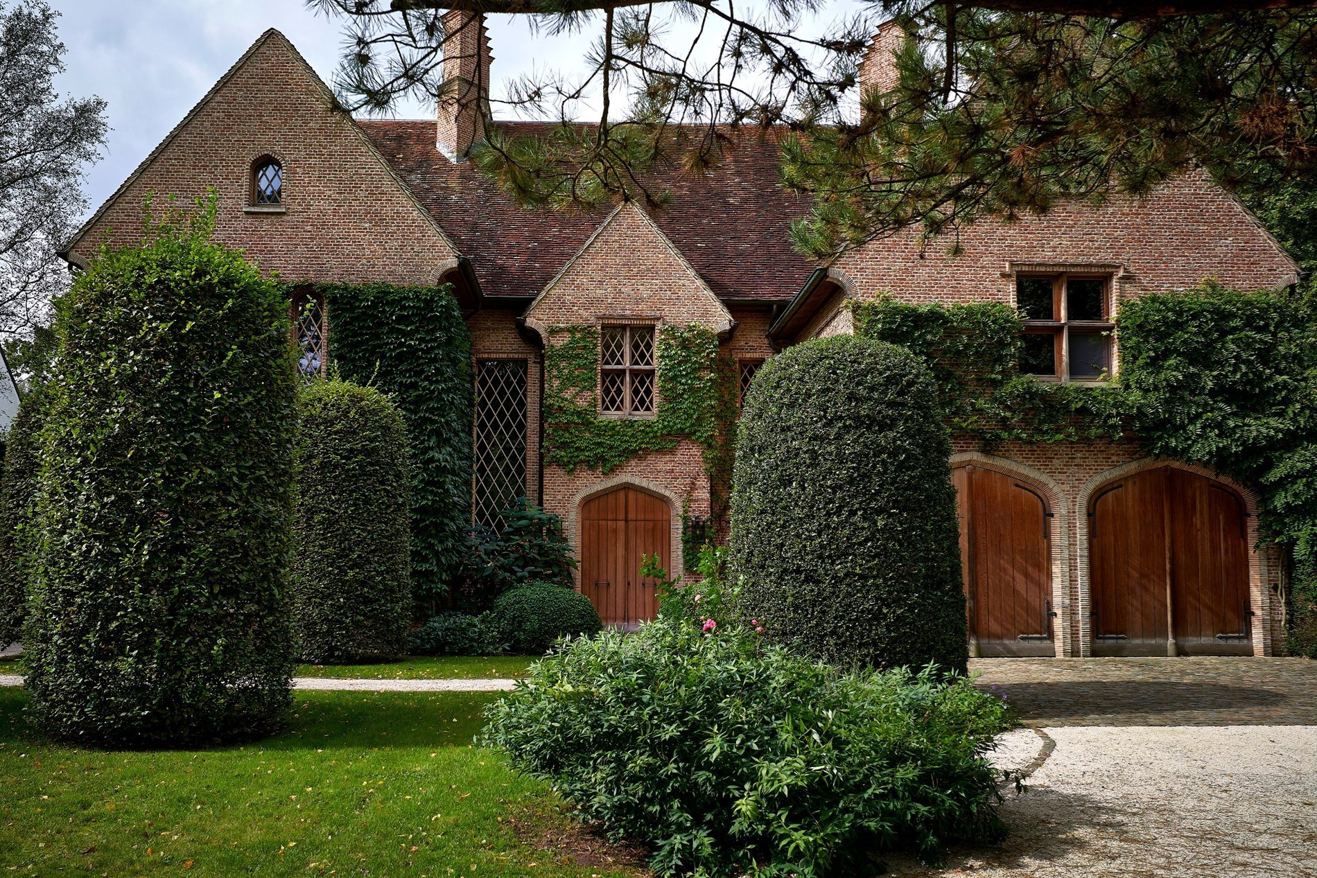 House for sale in Brasschaat with 4 bedrooms - photo 2