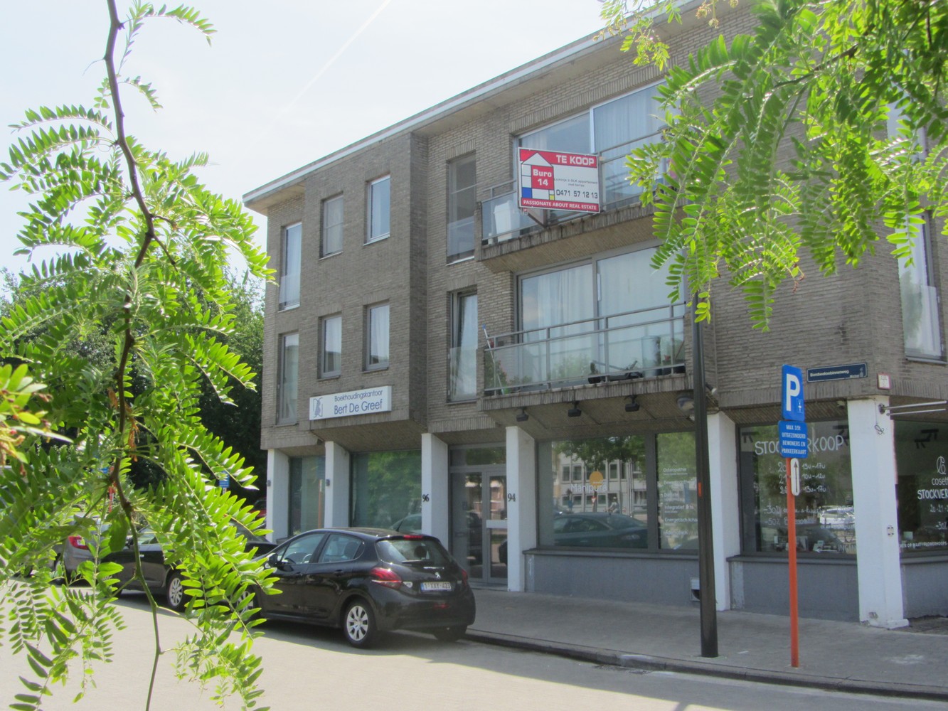 Centraal gelegen 2-SLK appartement met terras en berging - foto 1