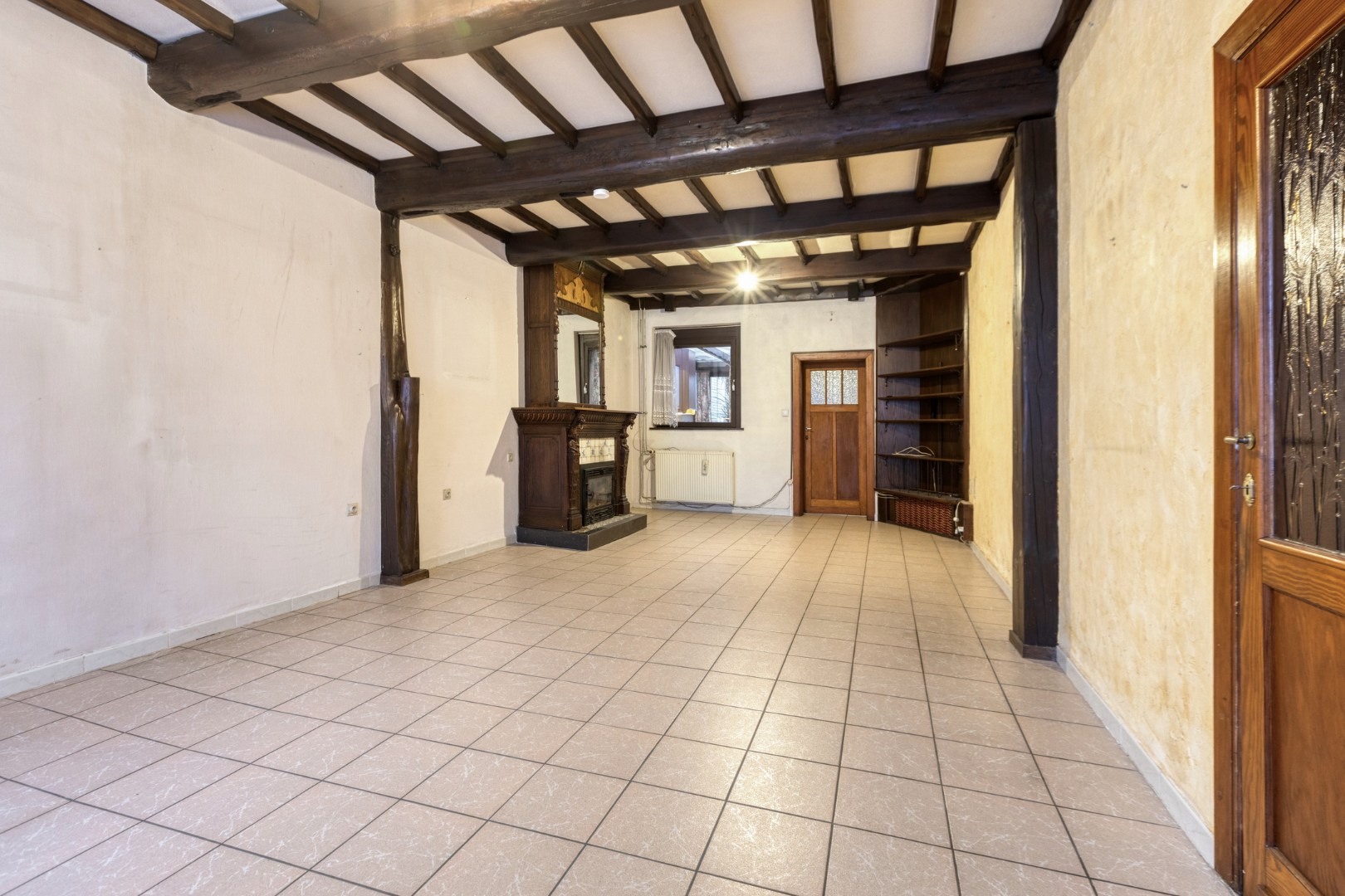 Gezinswoning met 6 slpk. en ruime garage op perceel van 1233m² te Leopoldsburg - foto 2