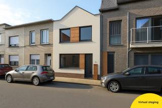 Op zoek naar een karaktervolle woning in het bruisende centrum van Blankenberge? Dit huis uit de jaren '30 combineert authentieke charme met...