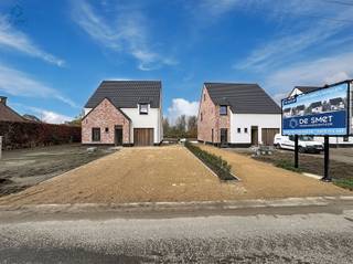 Ontdek dit prachtige pand in het pittoreske Deftinge, een unieke kans om uw droomwoning te bezitten. Deze charmante woning biedt maar liefst...