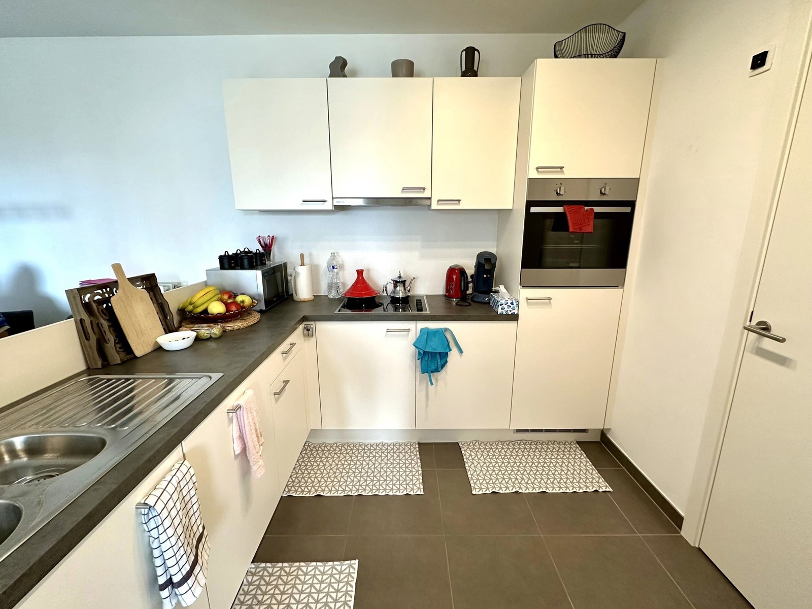 Recent 2 slaapkamer appartement met terras en staanplaats - foto 5