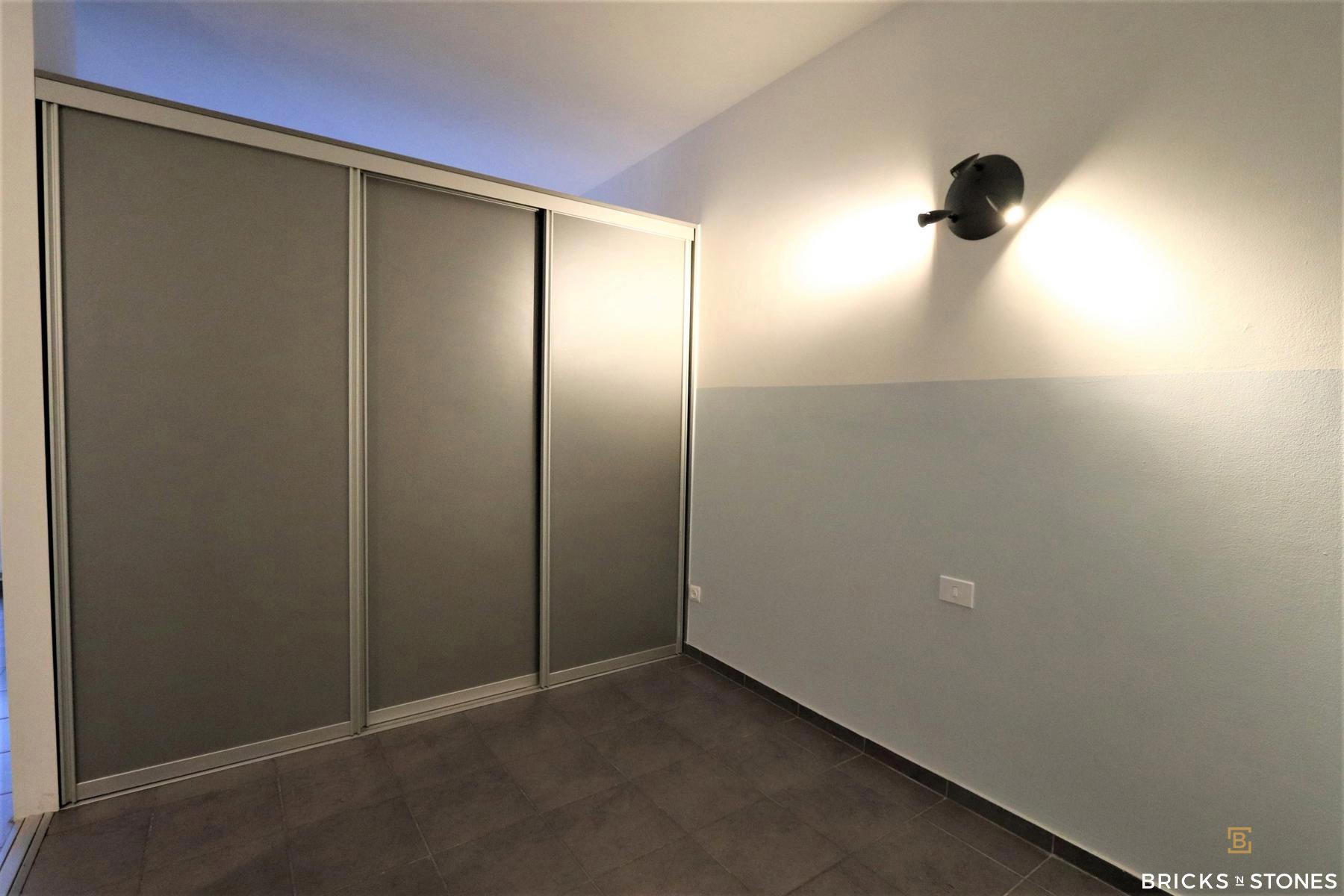 Apartment for sale in Antwerp with 1 bedroom - photo 4