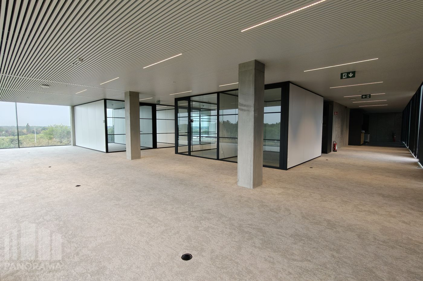 440 m² HIGH-END KANTOREN OP TOPLOCATIE LANGS DE E40 TE OOSTKAMP - foto 5