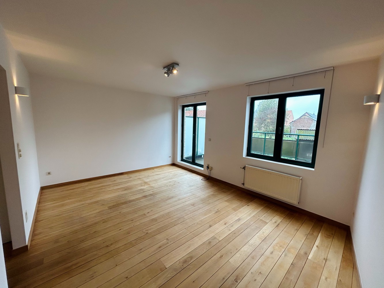 Gunstig gelegen appartement met autostaanplaats - foto 2