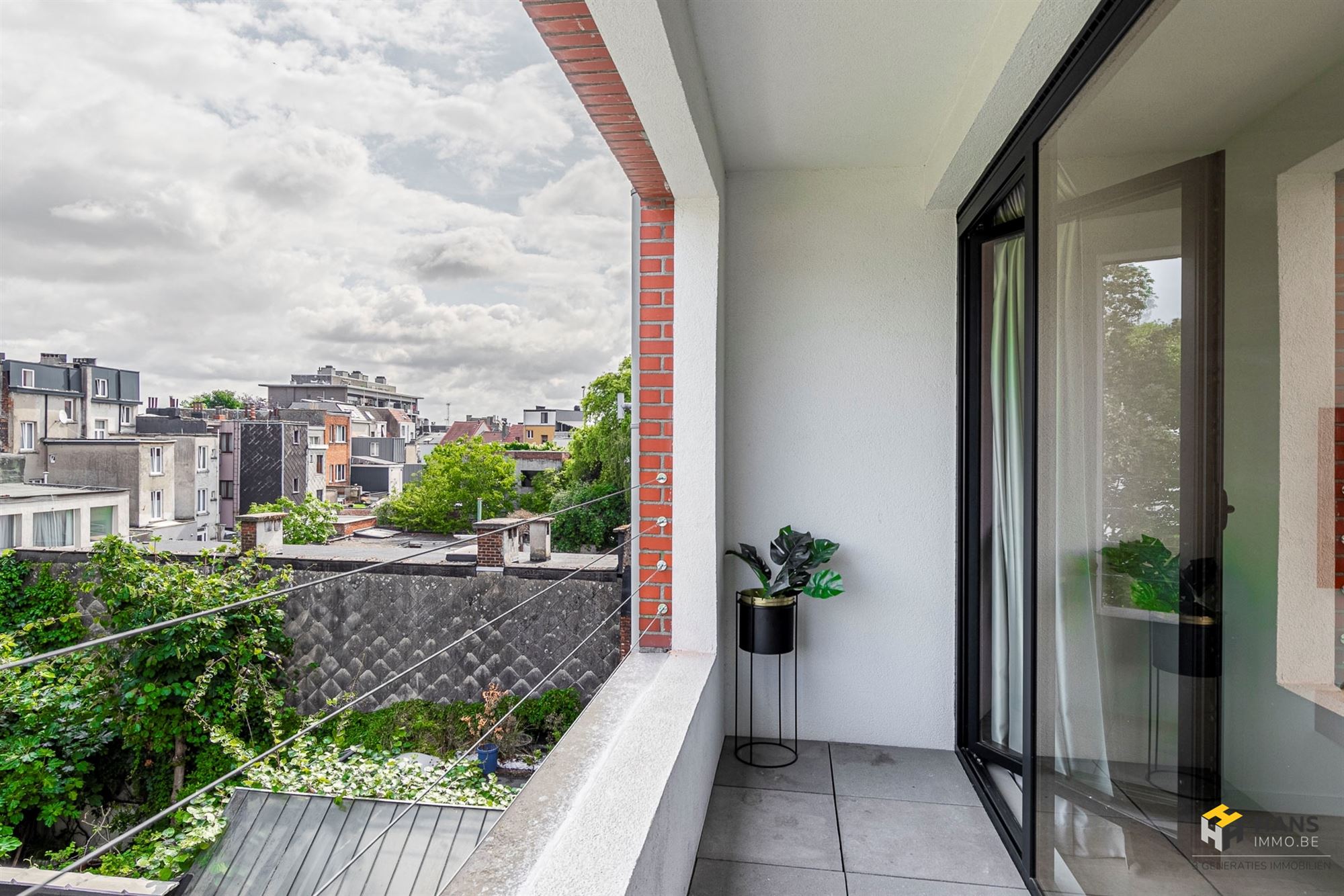 Gerenoveerde studio (47 m²) met terras (4 m²) in Antwerpen (2060). - foto 5