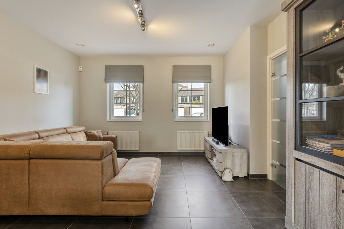 Maison familiale bien entretenue et située au calme dans le style d'un presbytère - photo 5