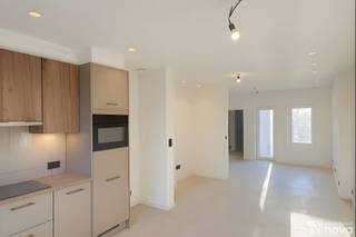 Inschrijven OPEN HUISDAG via info@vastgoednova.beOntdek deze totaal gerenoveerde woning, afgewerkt met o.a. een nieuwe keuken, badkamer met dubbele...