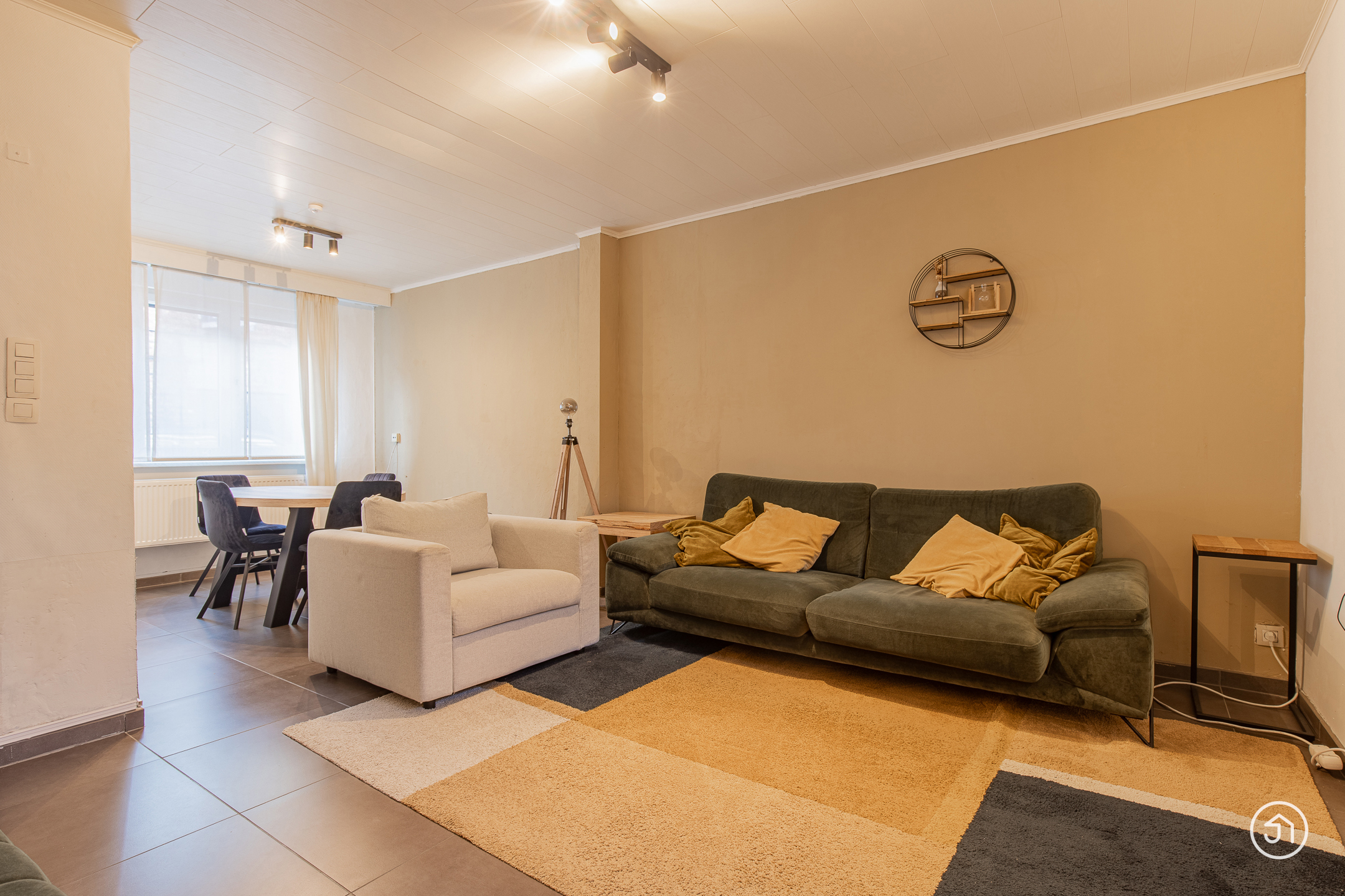Instapklare woning met uitweg langs achter in het centrum - foto 4