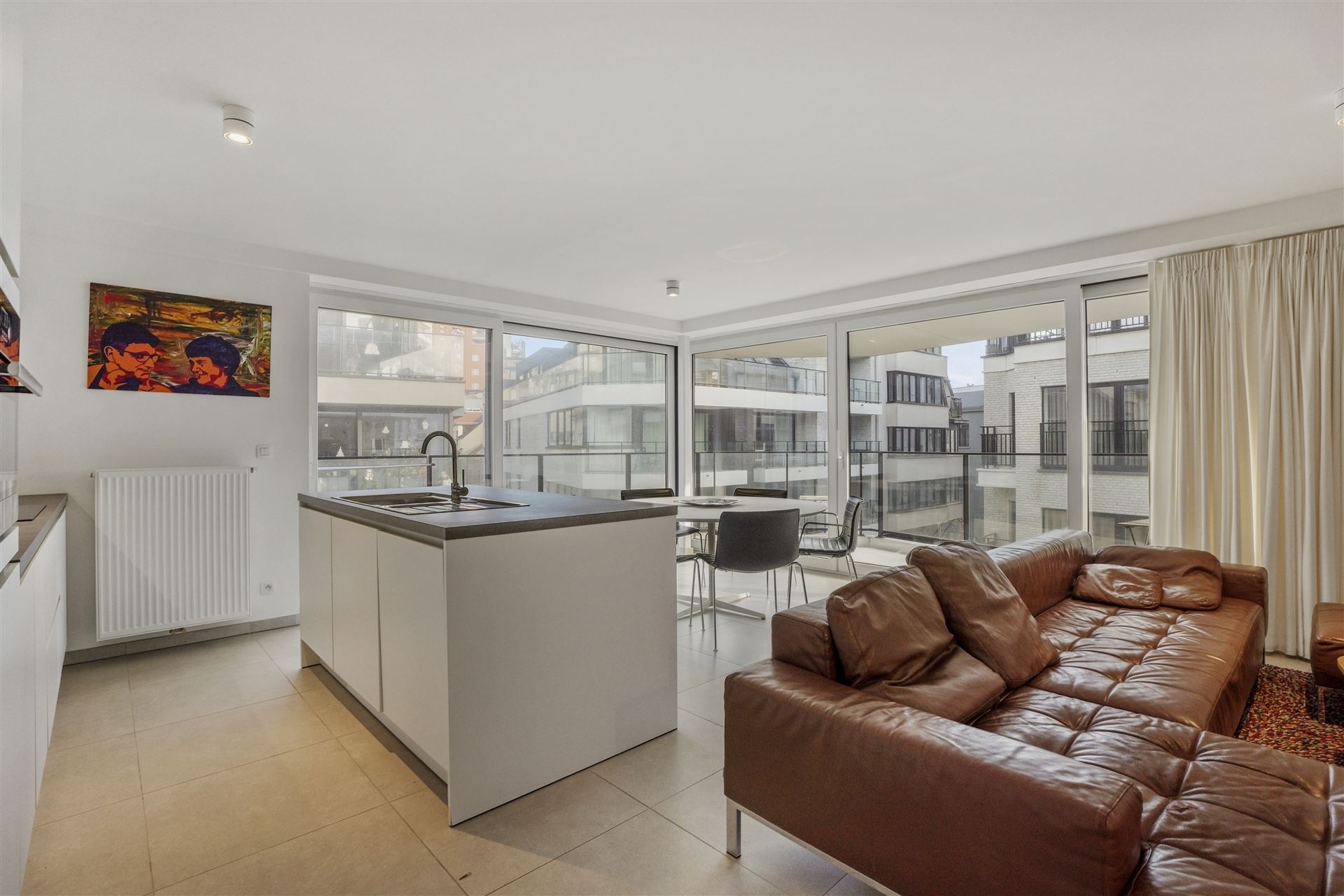 INSTAPKLAAR / RECENT GEBOUW  - foto 4