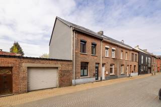 Verhuizen is in dit geval ook een beetje verliezen, want het was een plek waar we graag hebben gewoond. <br /><br />Maar met het vertrouwen dat iemand evenveel liefde kan voelen voor deze plek als wij, geven we het graag uit handen.<br /><br />Ans en Gus