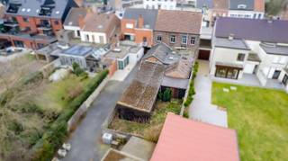 Projectsite met topligging in hartje Wachtebeke Dit voormalig handelspand, gekend als café Het Rozenhof, biedt een unieke kans voor...